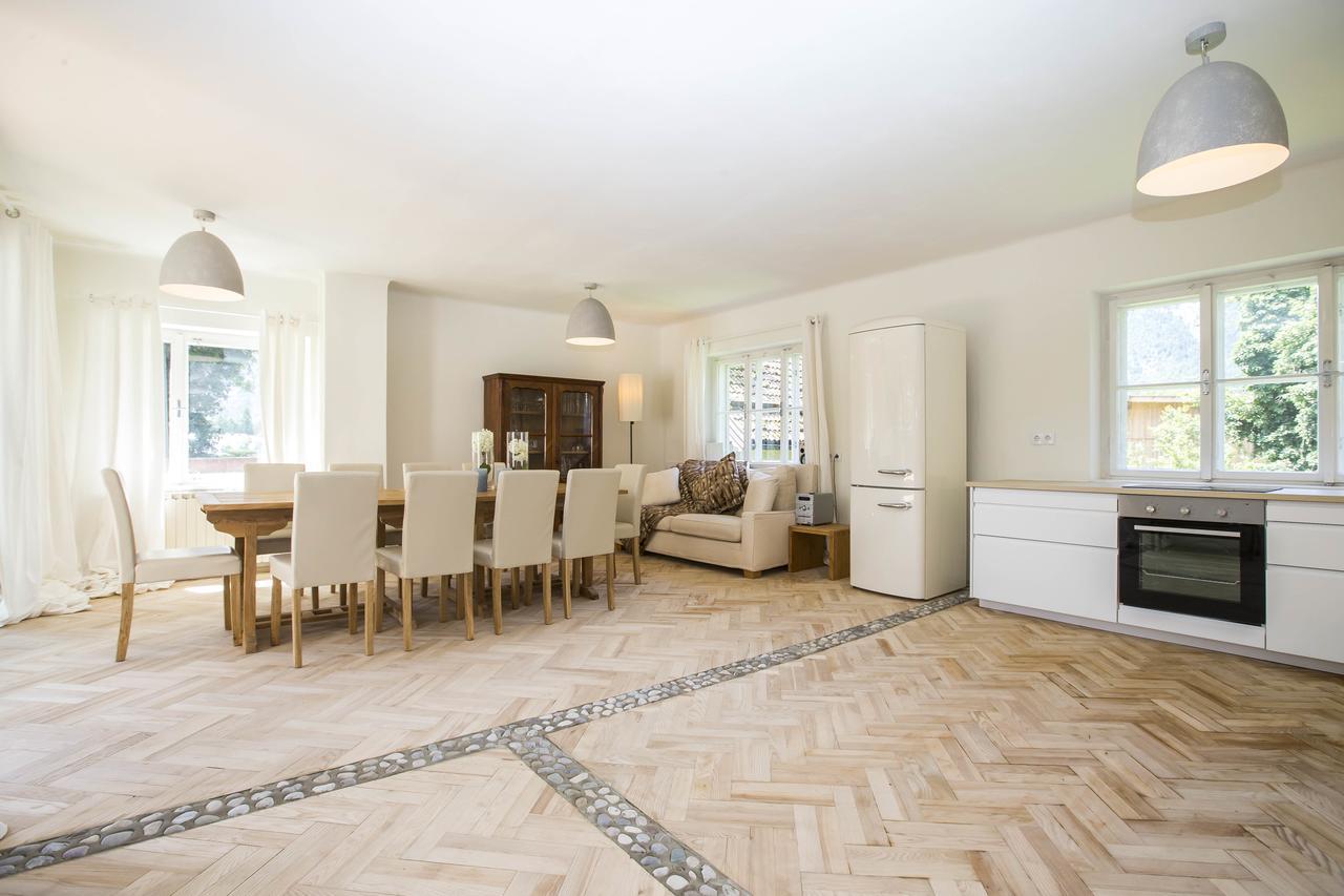 Chalet Happy Family, Secluded Location, 15 Min To Salzburg And Just Short To T Lakes Sound Of Music, Bbq&Bikes&Sunbeds For Free, Up To 14P Golling an der Salzach Zewnętrze zdjęcie